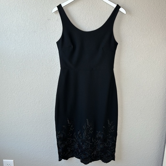 Betsy Johnson Embroidered Scalloped Hem Black Dress Size 4 - Picture 3 of 16